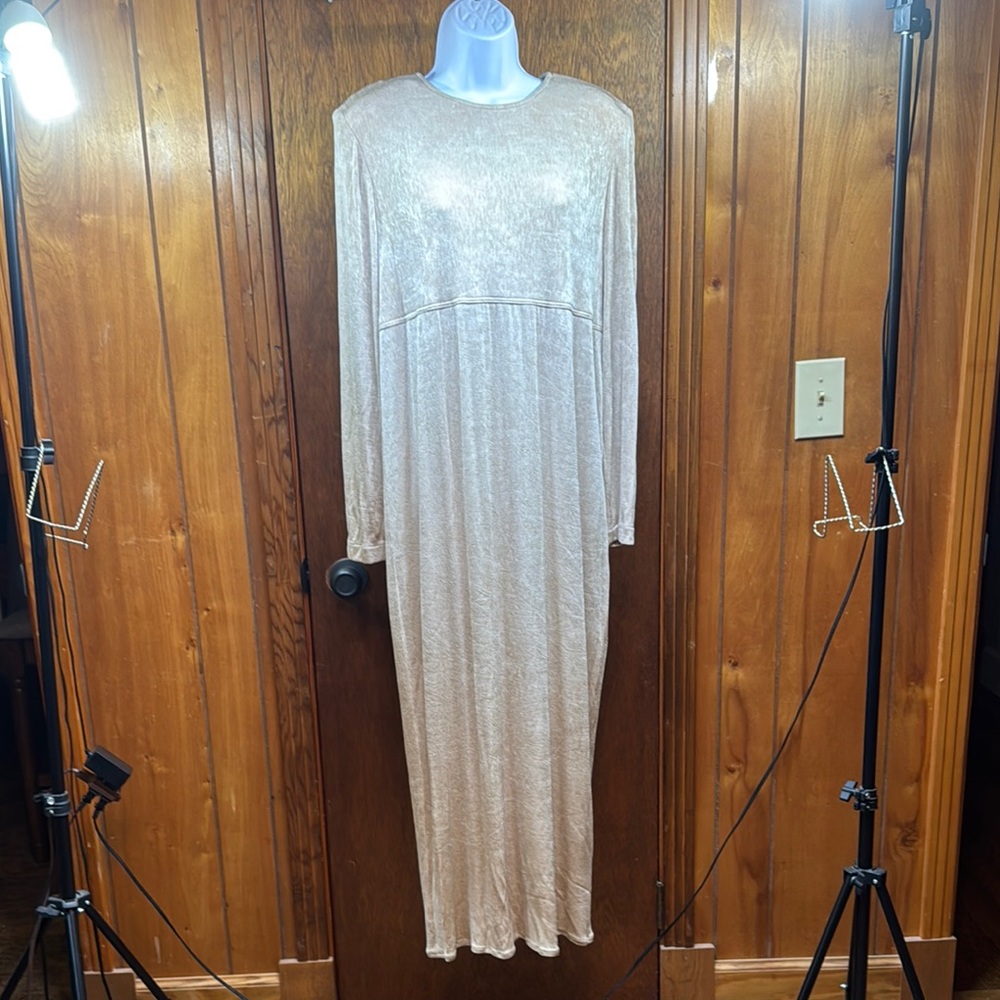 Chetta B Elegant Long Sleeve Metallic Dress‎ - Size 12